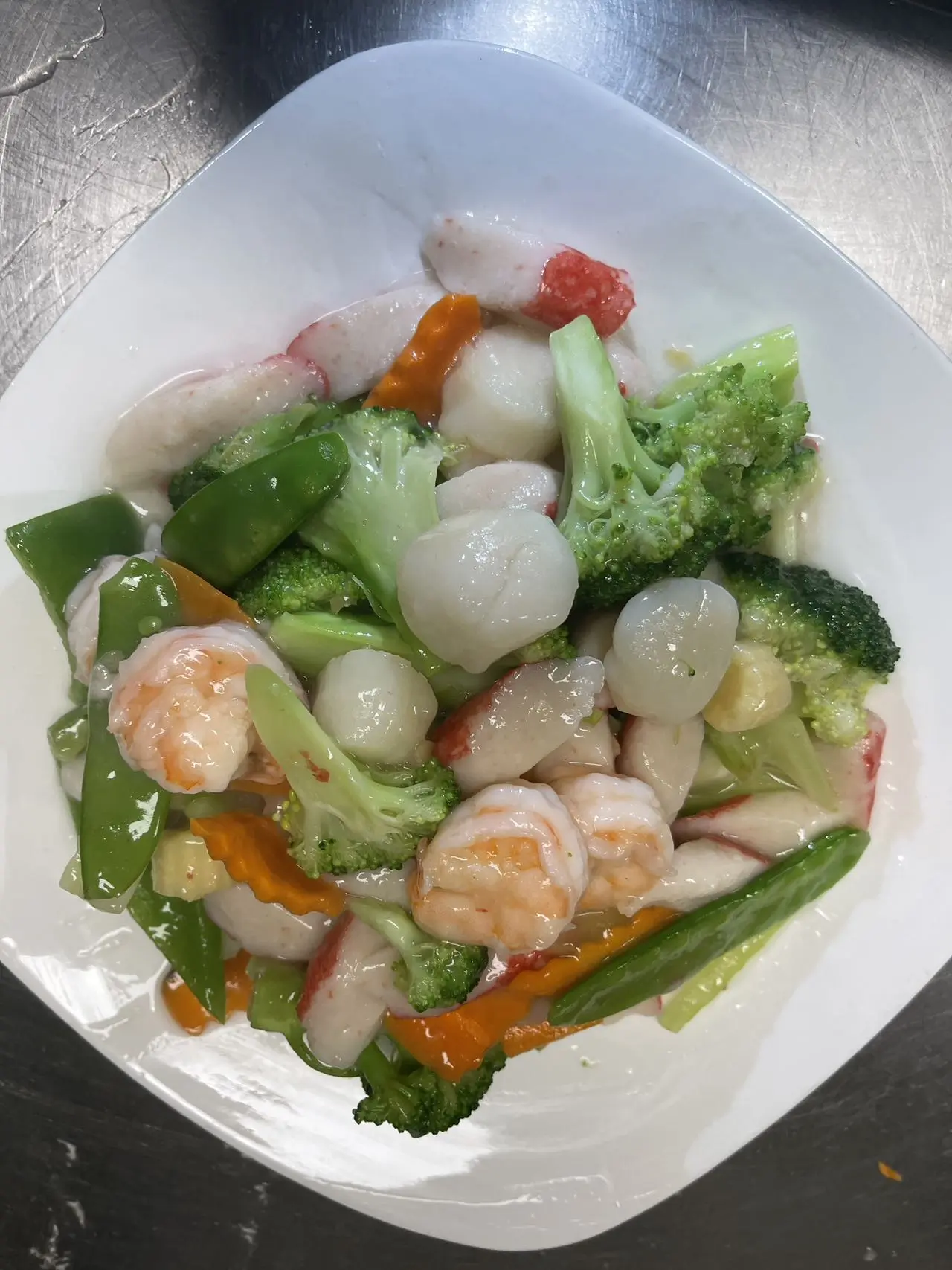 Seafood Delight at New Szechuan Kitchen, a Chinese Restaurant in Middlesex New-Szechuan-Kitchen-Chinese-Restaurant-Seafood-Delight-Middlesex